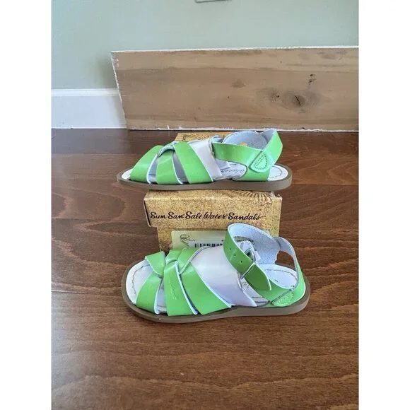 Salt Water Little Girls Size 10 Originals‎ Lime Sandals Leather Flats NEW - Picture 2 of 8